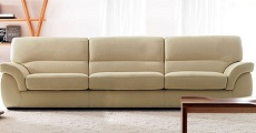 Cinema canapé 4 places avec trois coussins 300 cm + Méridienne avec 1 bras 240 cm